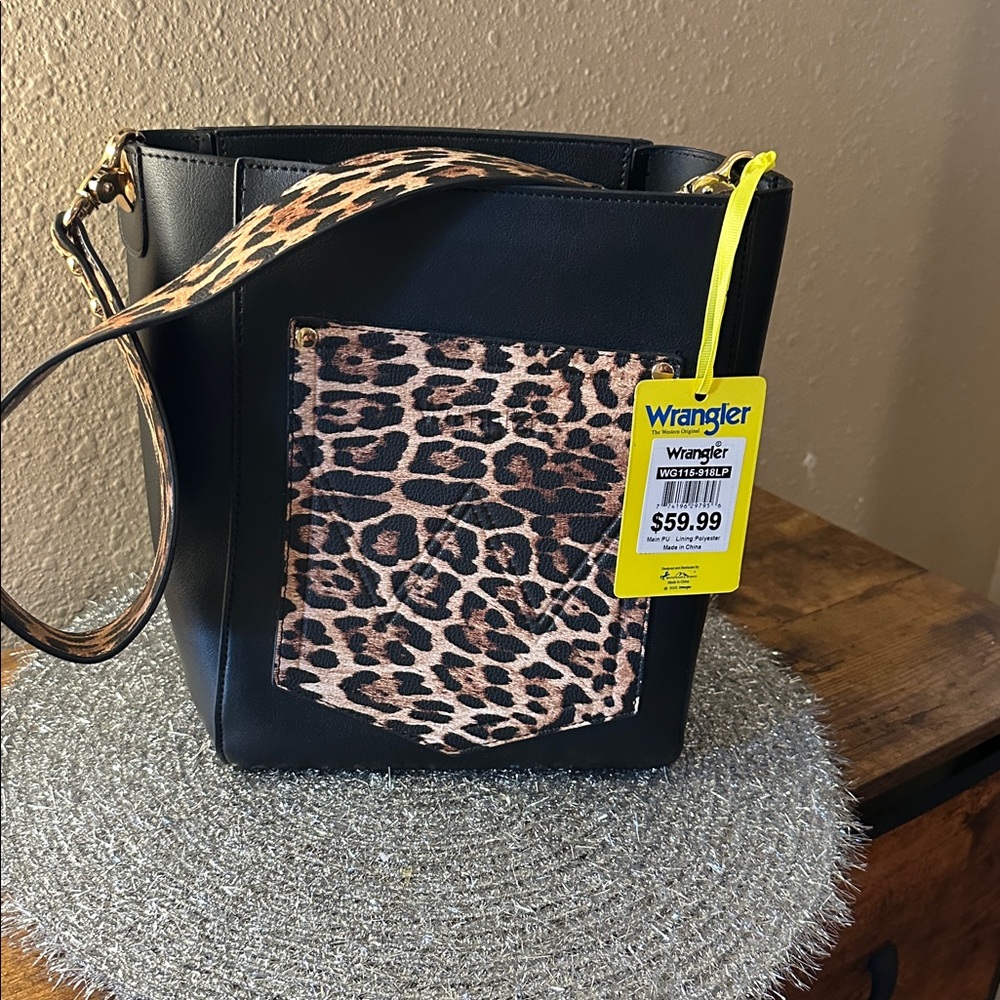 Wrangler Black Bag with Leopard Print Accent